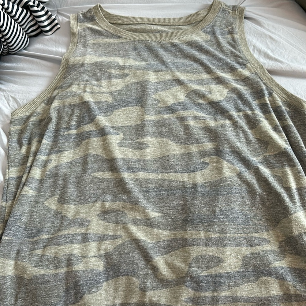 Torrid camo tank top